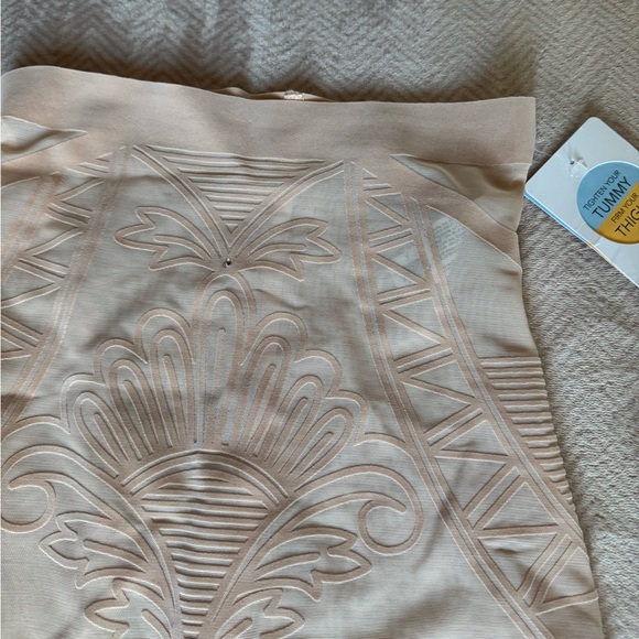 NWT Nancy Gang Tammy tighten - size S - Picture 2 of 4